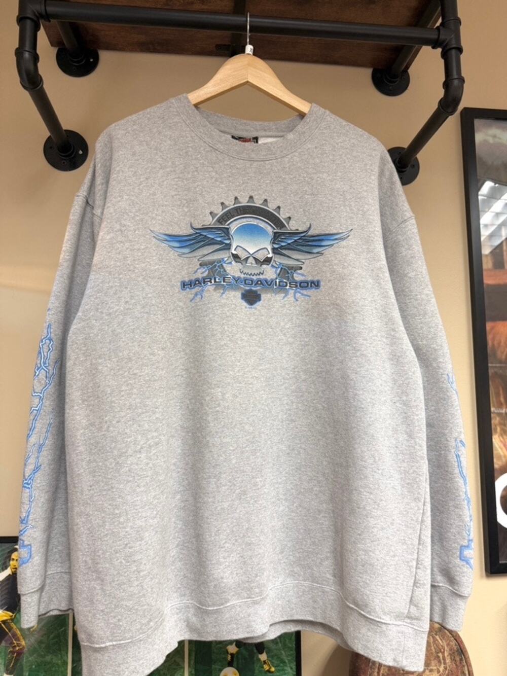2005 Harley Davidson Feel the Thunder Y2K Vintage Wisconsin Crewneck Sweatshirt